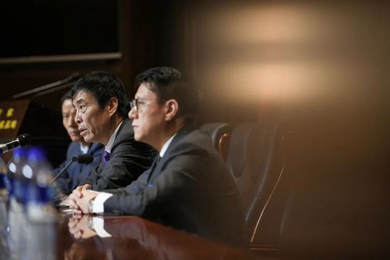 2021年，他以635万欧元转会费加盟勒沃库森，目前身价估值已经涨到了3500万欧。